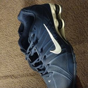 Navy blue Nike Shox size 12
